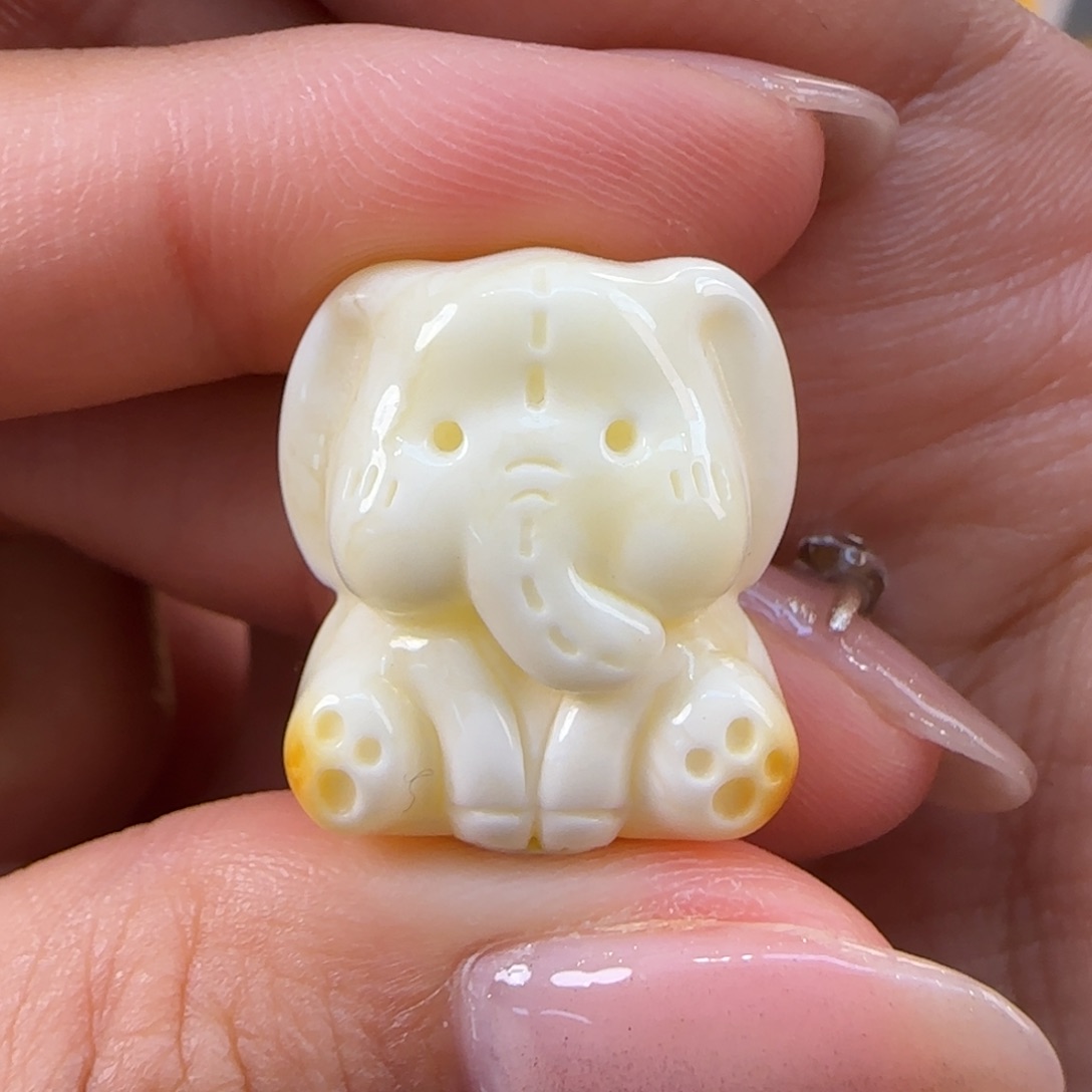 琥珀未镶嵌珠宝奇石晨