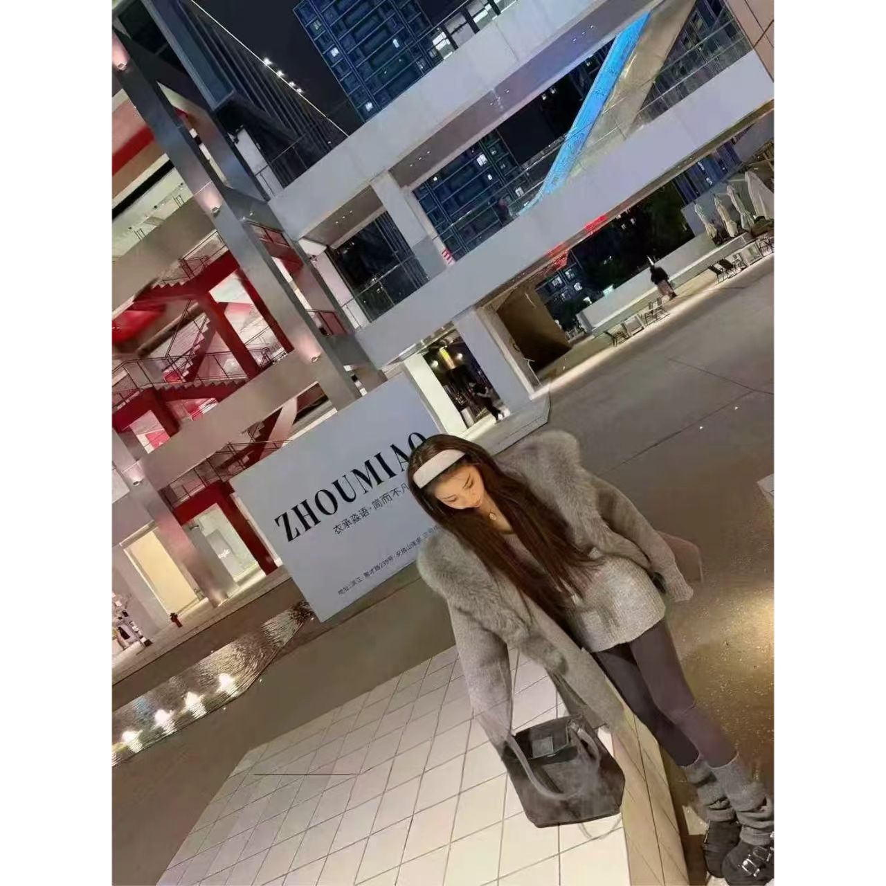 曼曼【柔软法则~】韩版设计感显瘦V领针织毛衣