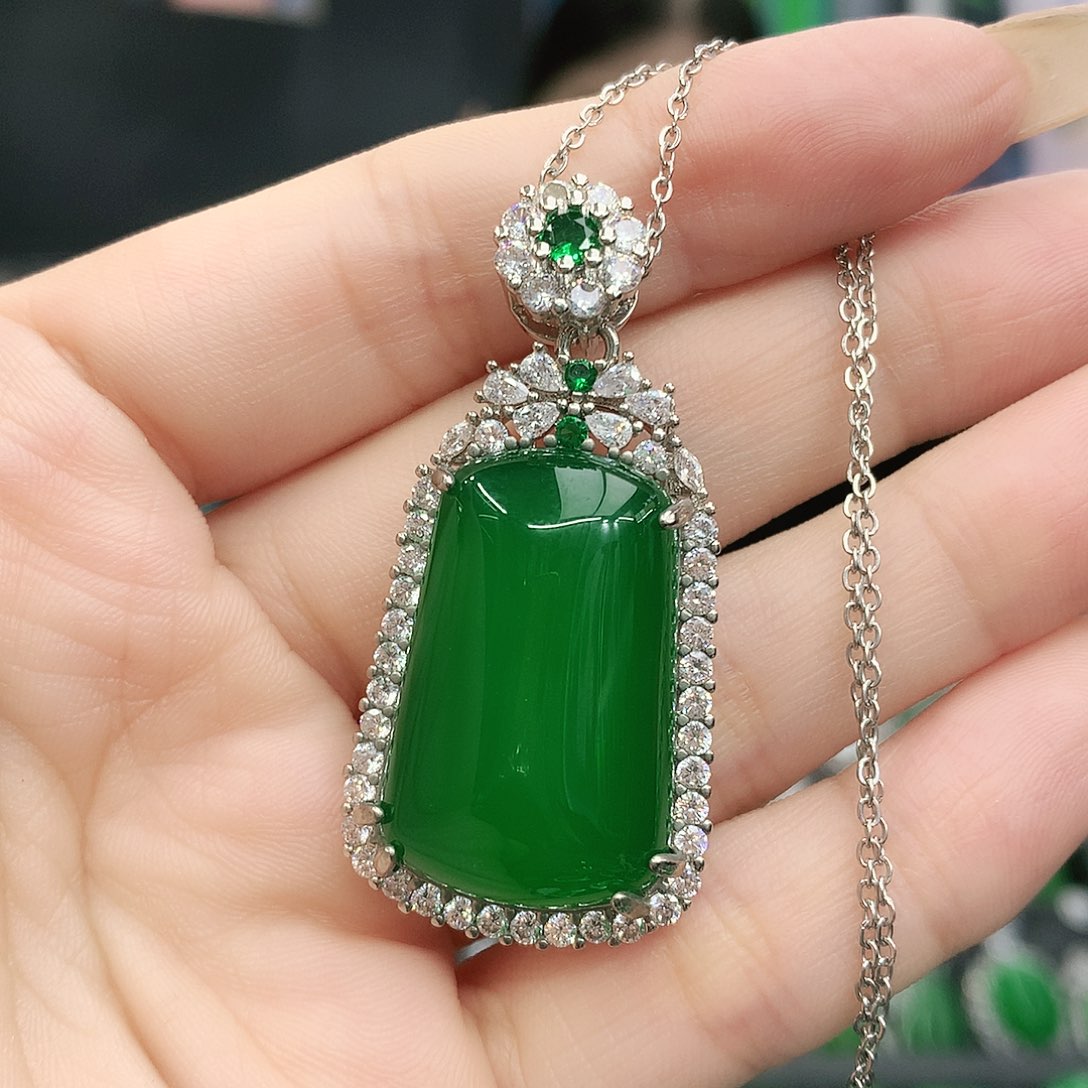 合金吊坠玛瑙/玉髓