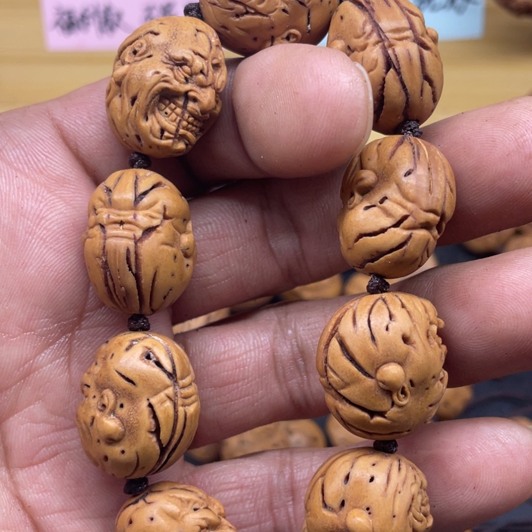 桃核雕刻恶僧手串