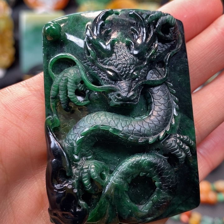 翡翠未镶嵌颈饰缅甸天然翡翠A货