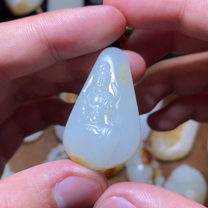 和田玉颈饰未镶嵌