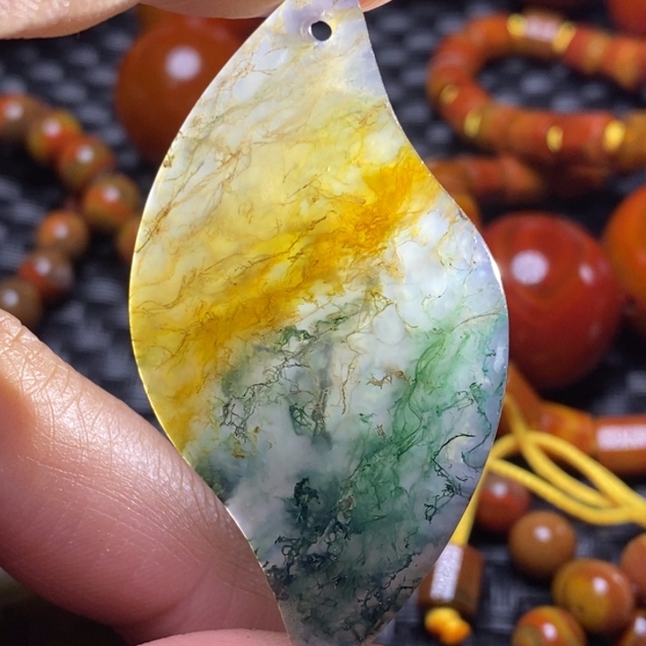 玛瑙/玉髓颈饰未镶嵌