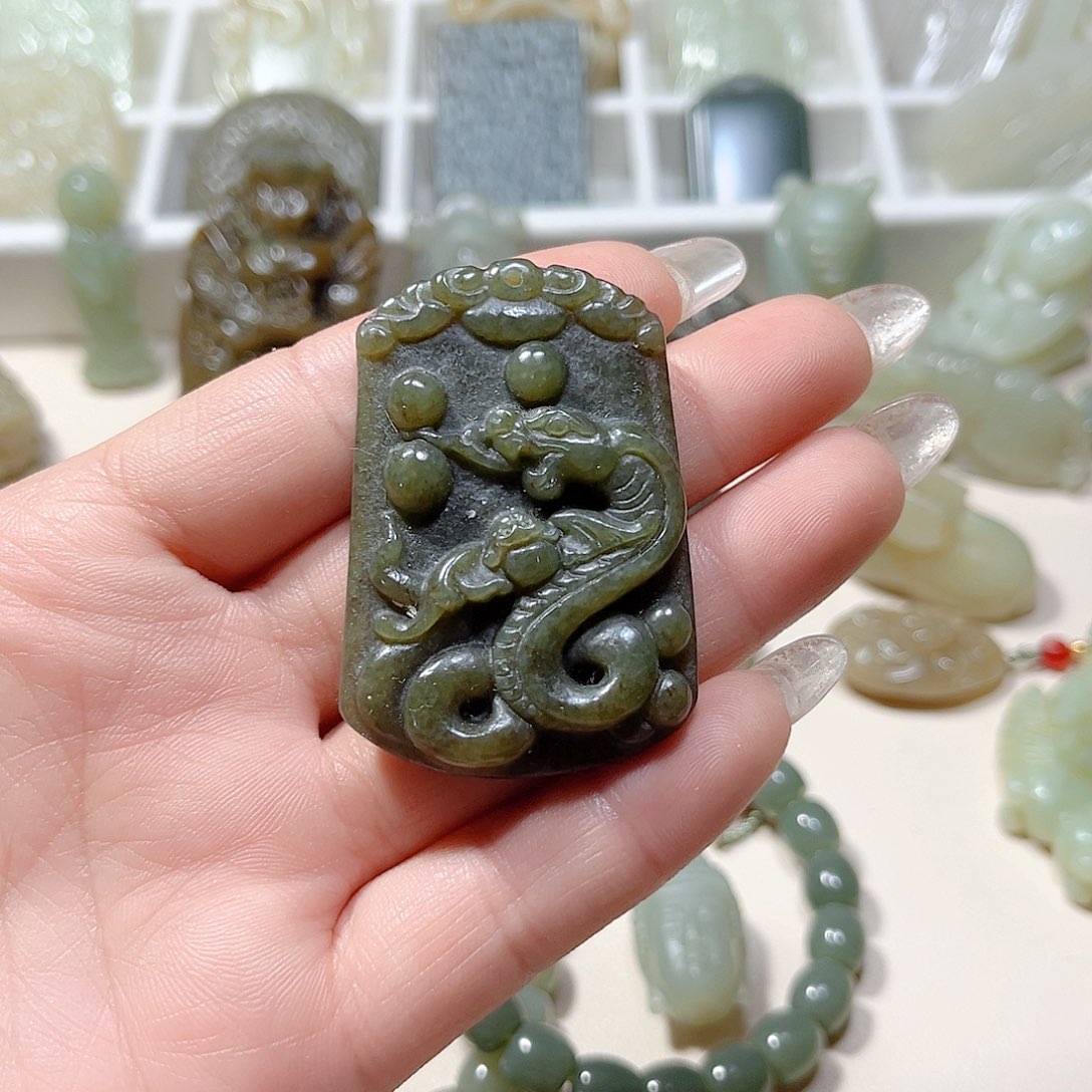 和田玉未镶嵌挂件