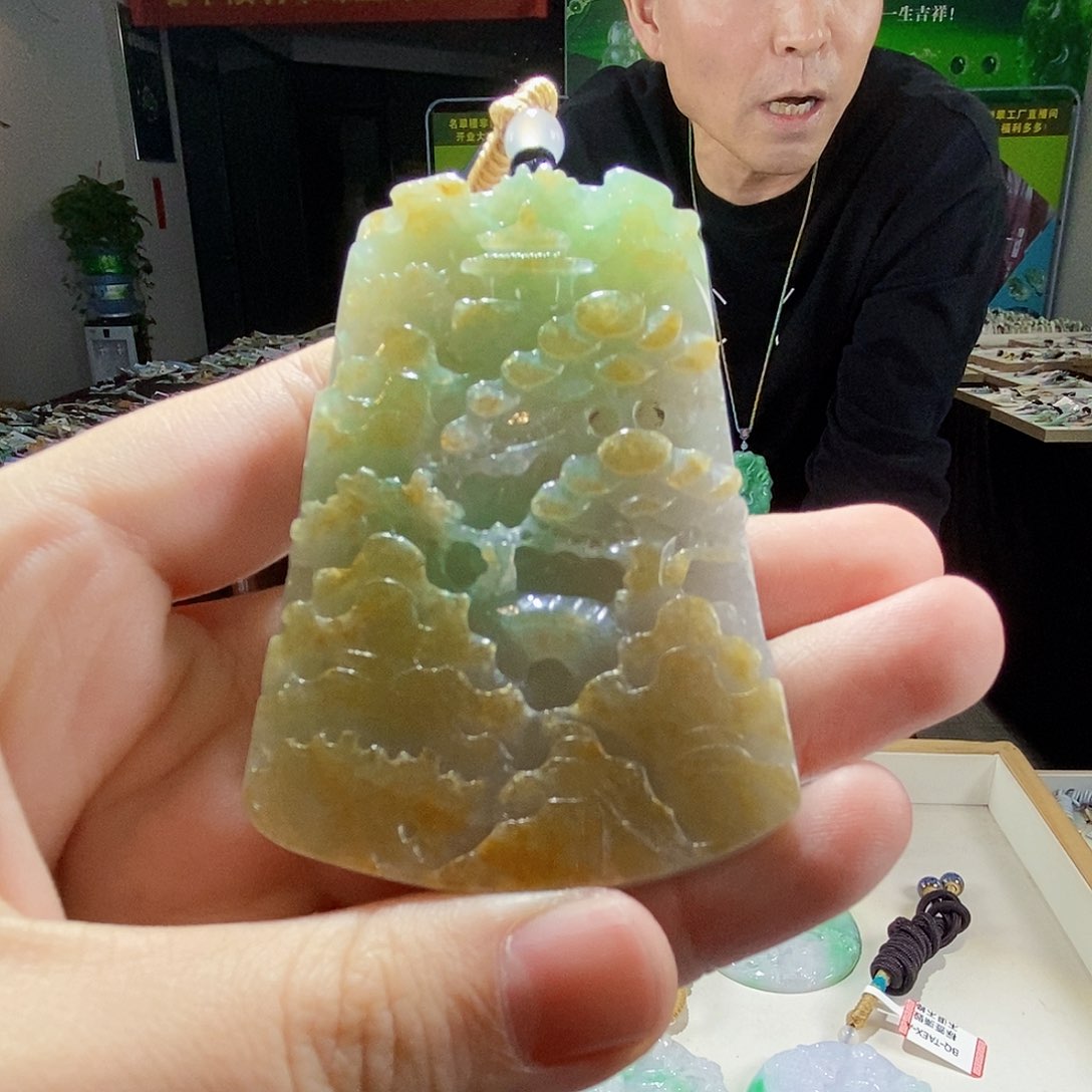 颈饰未镶嵌翡翠翡翠