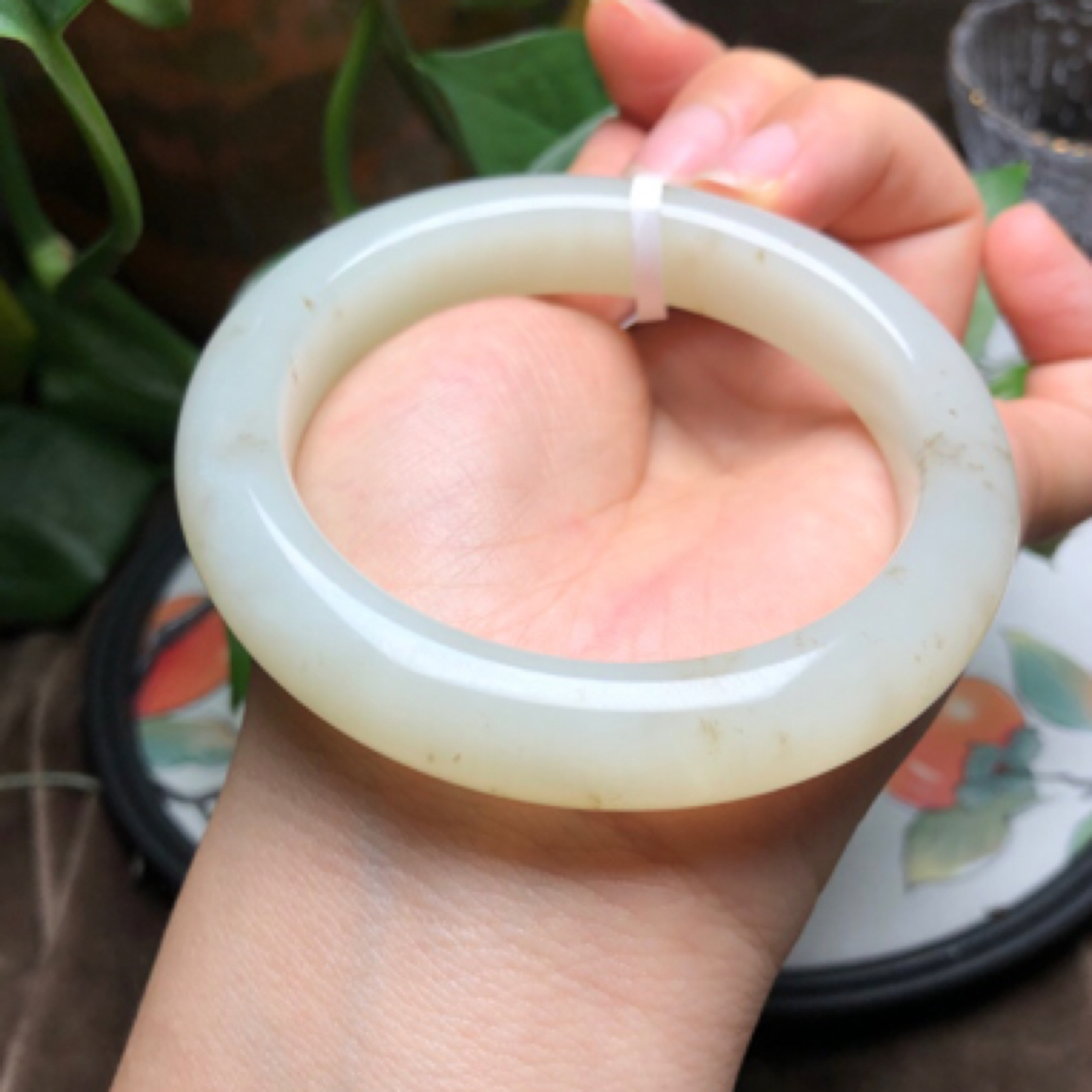 玺世珠宝，和田玉野牛沟桂花糕57圈口手镯，超高性价比还有55.54圈