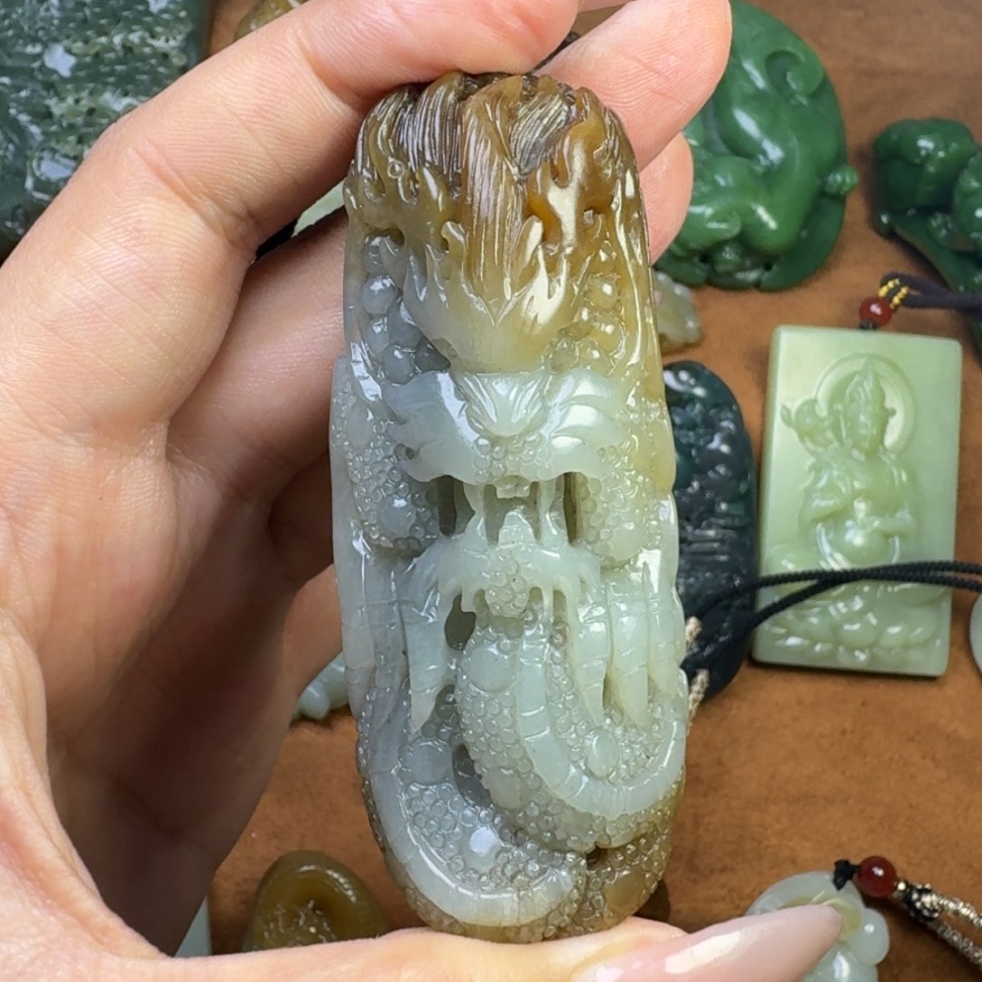 和田玉颈饰未镶嵌