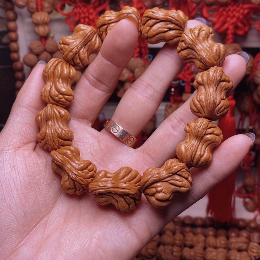 桃核吊坠龙纹桃枭