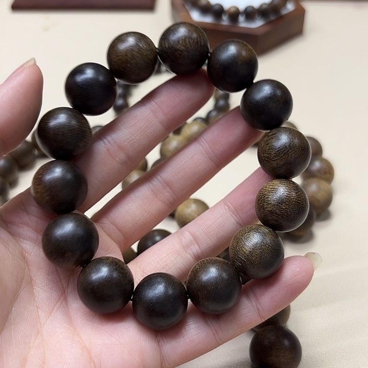 @***:手串沉香沉香手串16