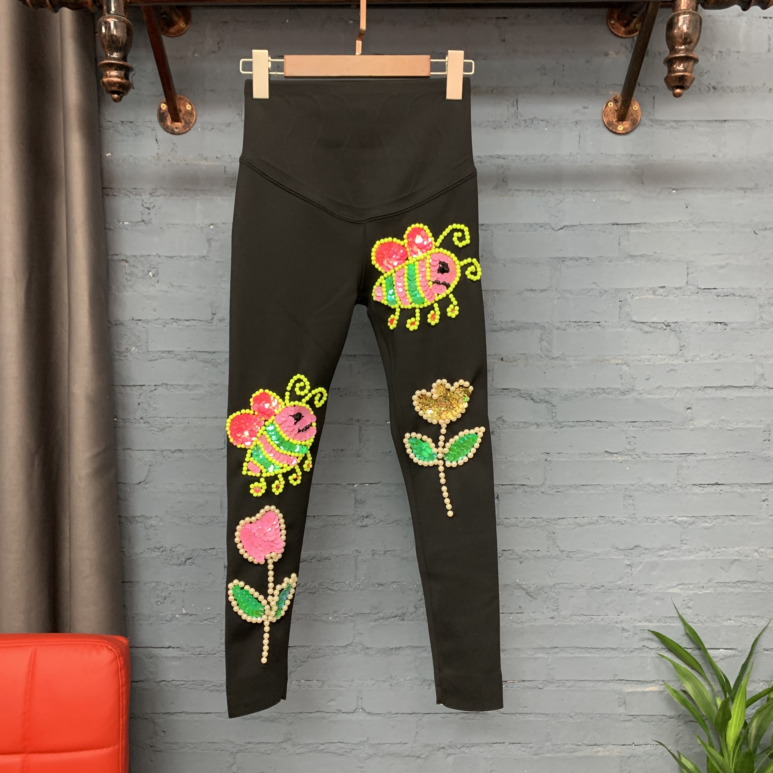 原创高腰显瘦加绒黑色蜜蜂鲨鱼裤