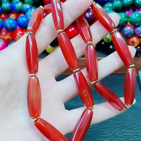 玛瑙未镶嵌手饰牛血红