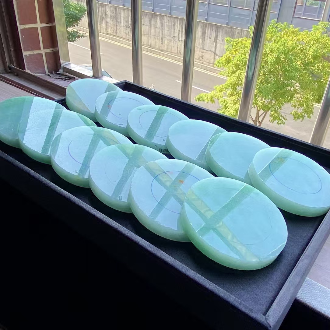 天然翡翠满绿底色毛胚50-62圈口都可做多样性发一镯心可定制加工