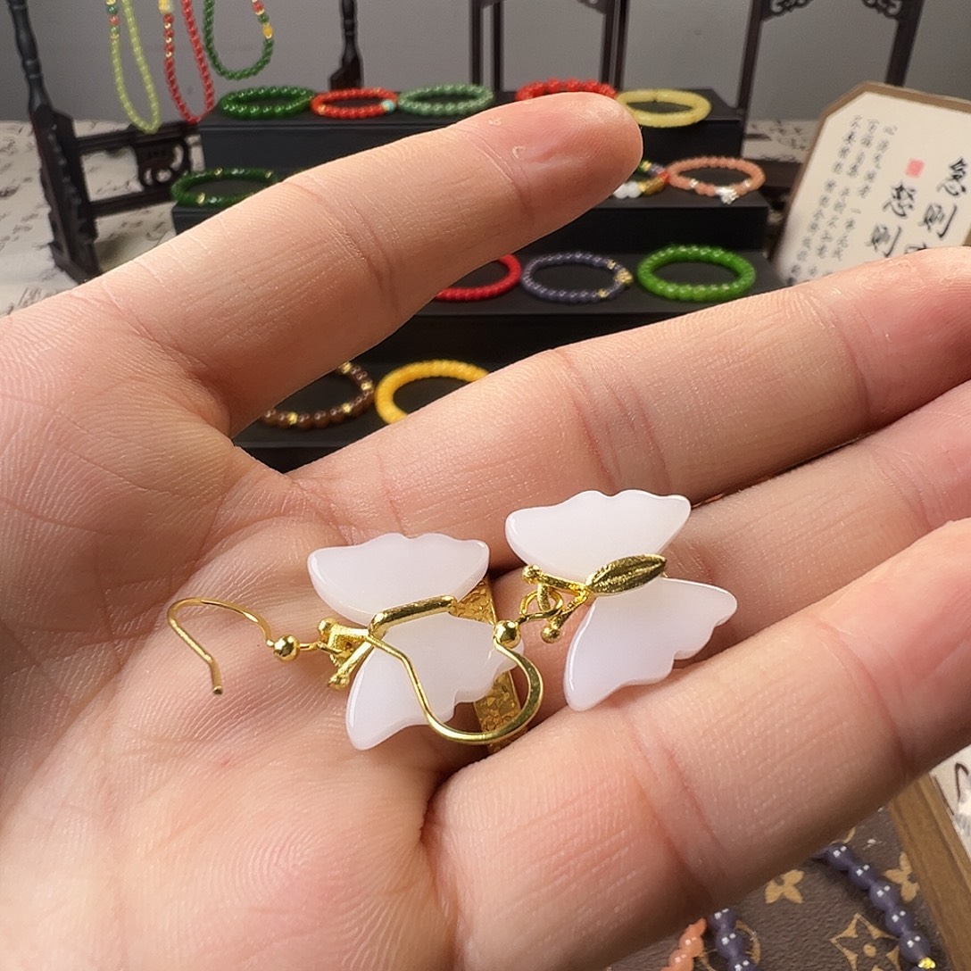 和田玉（白玉）未镶嵌耳饰蝴蝶