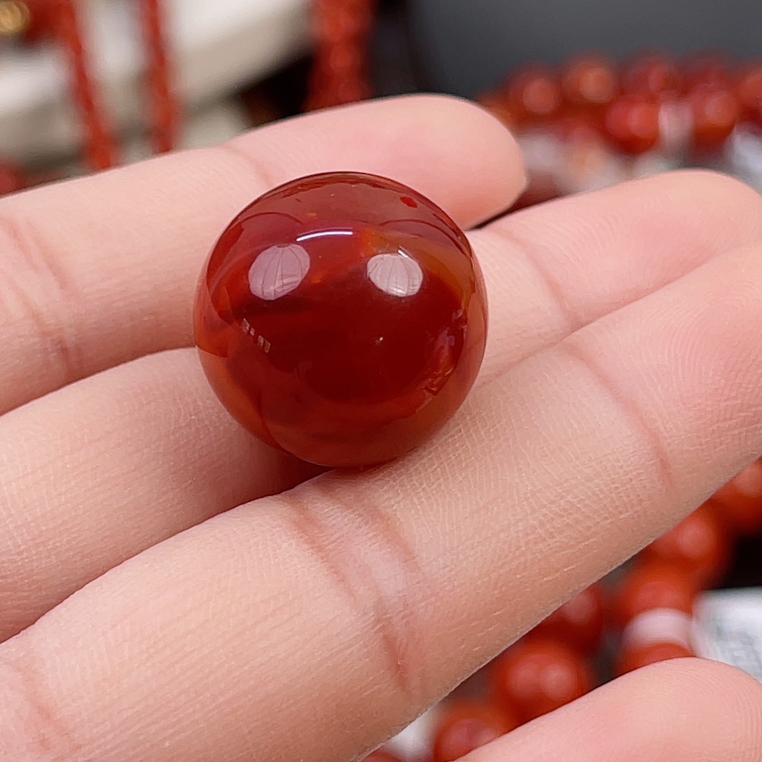 南红玛瑙瓦西牛血红双色单珠18mm未镶嵌