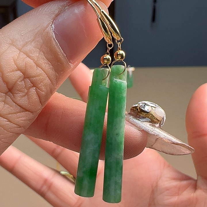 翡翠耳饰18K金镶嵌耳饰