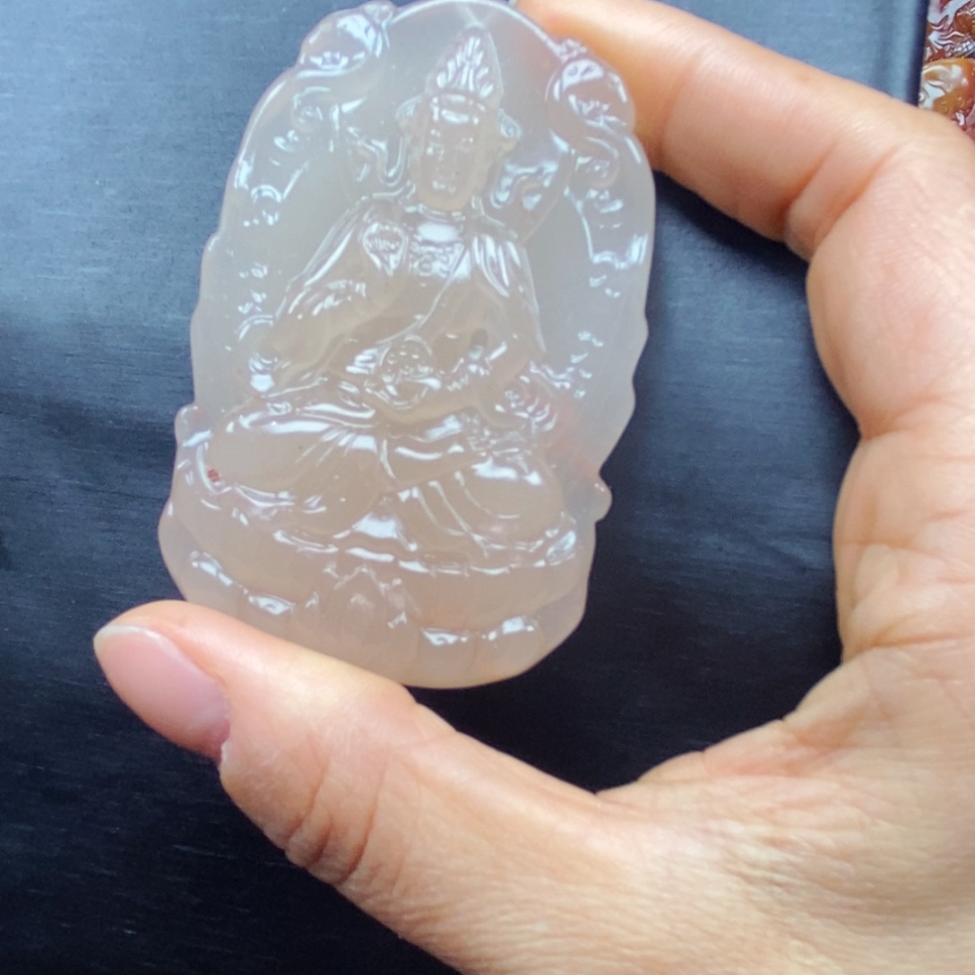 石英质玉（黄龙玉）颈饰未镶嵌