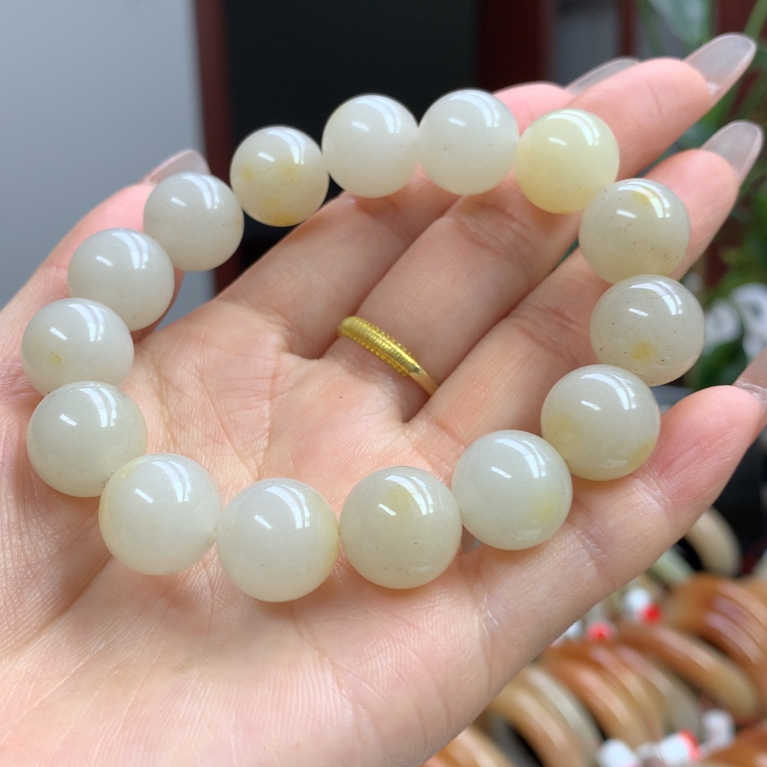 石英质玉串未镶嵌