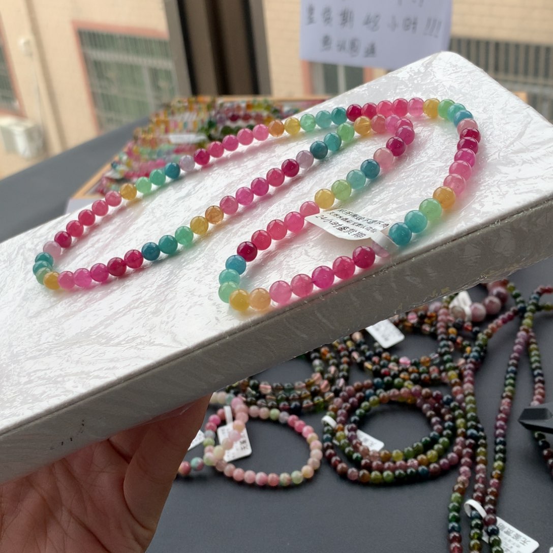 碧玺未镶嵌手链荧光奶豆