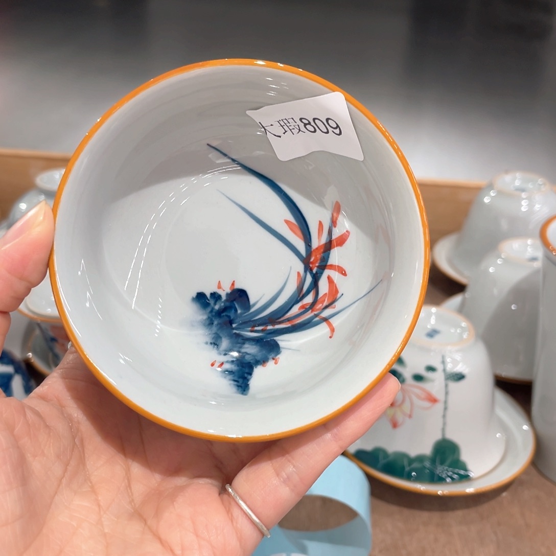釉下彩纯手绘有瑕