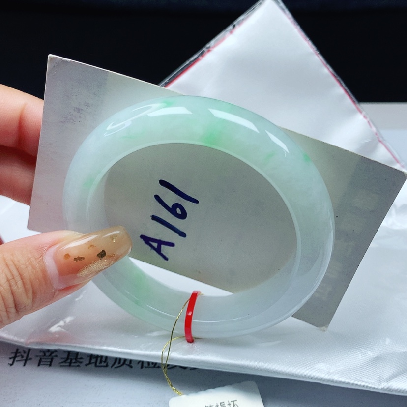【闪购商品】翡翠手镯未镶嵌 正圈53+