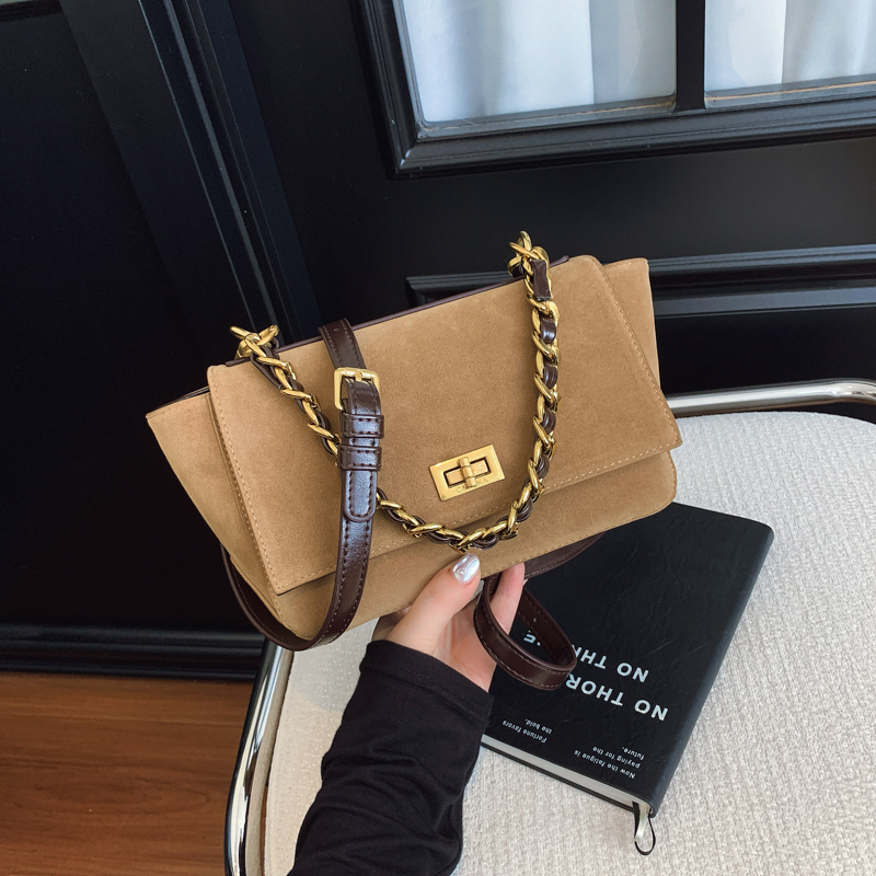 新款时尚潮流女包休闲百搭单肩斜挎包手提包磨砂洋气复古高级质感