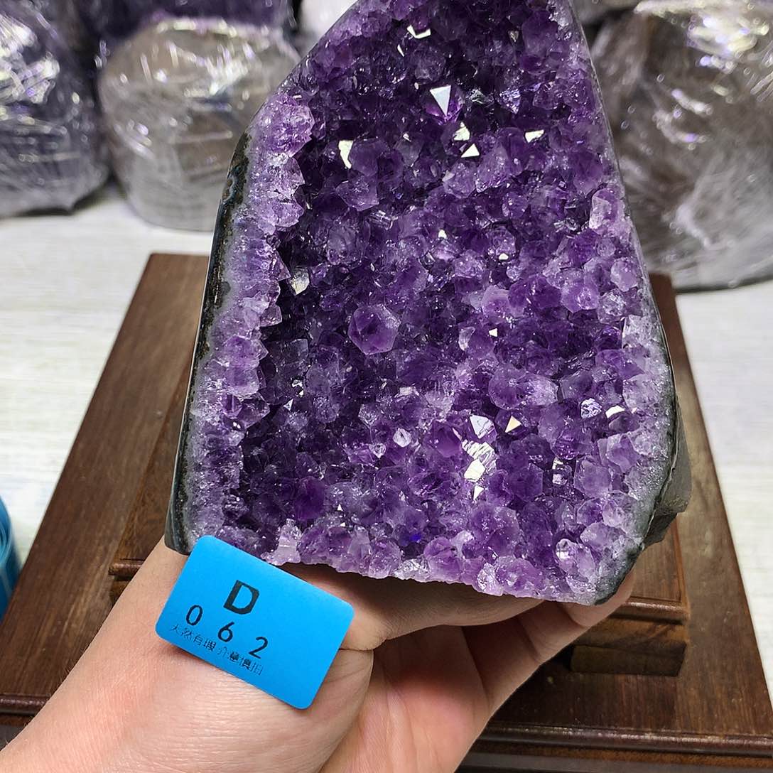 紫晶大型摆件（非配饰）未镶嵌