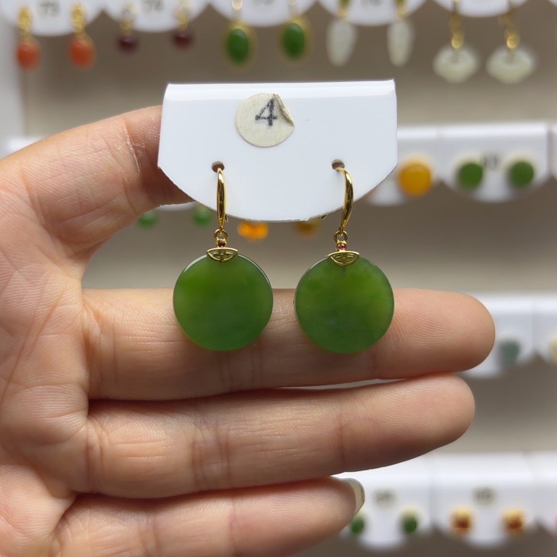 和田玉18K金镶嵌耳饰