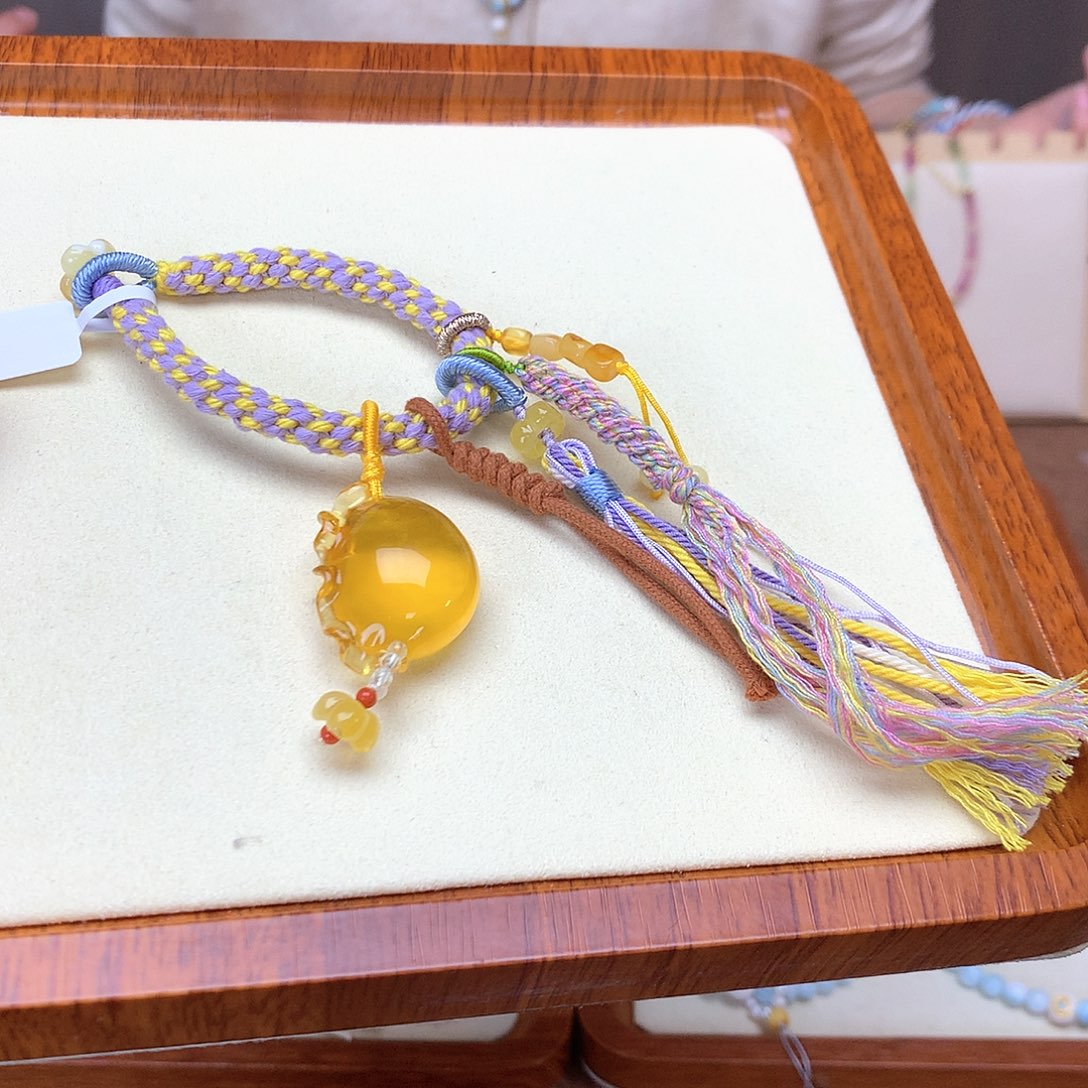 琥珀吊坠(不含链)未镶嵌