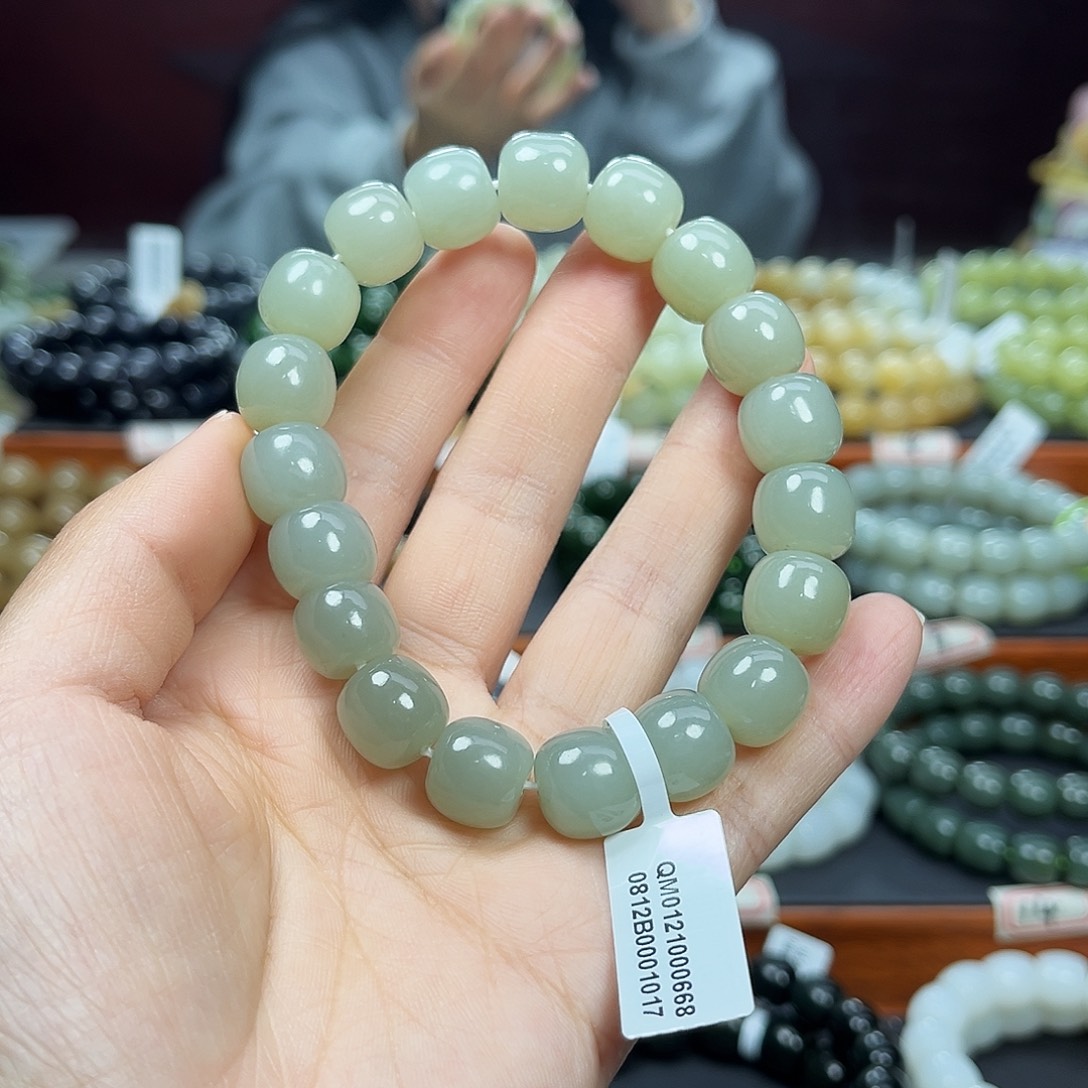 和田玉未镶嵌手链