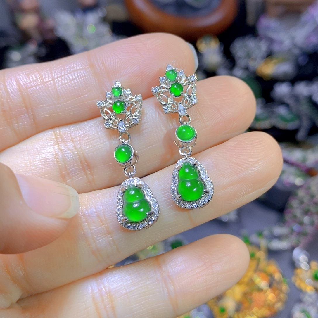 翡翠颈饰银S925镶嵌天然翡翠