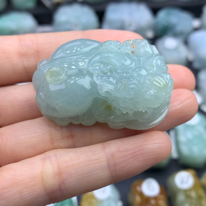 翡翠未镶嵌颈饰天然缅甸A货翡翠貔貅吊坠