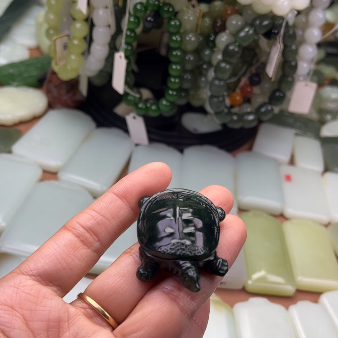 和田玉未镶嵌吊坠(不含链)