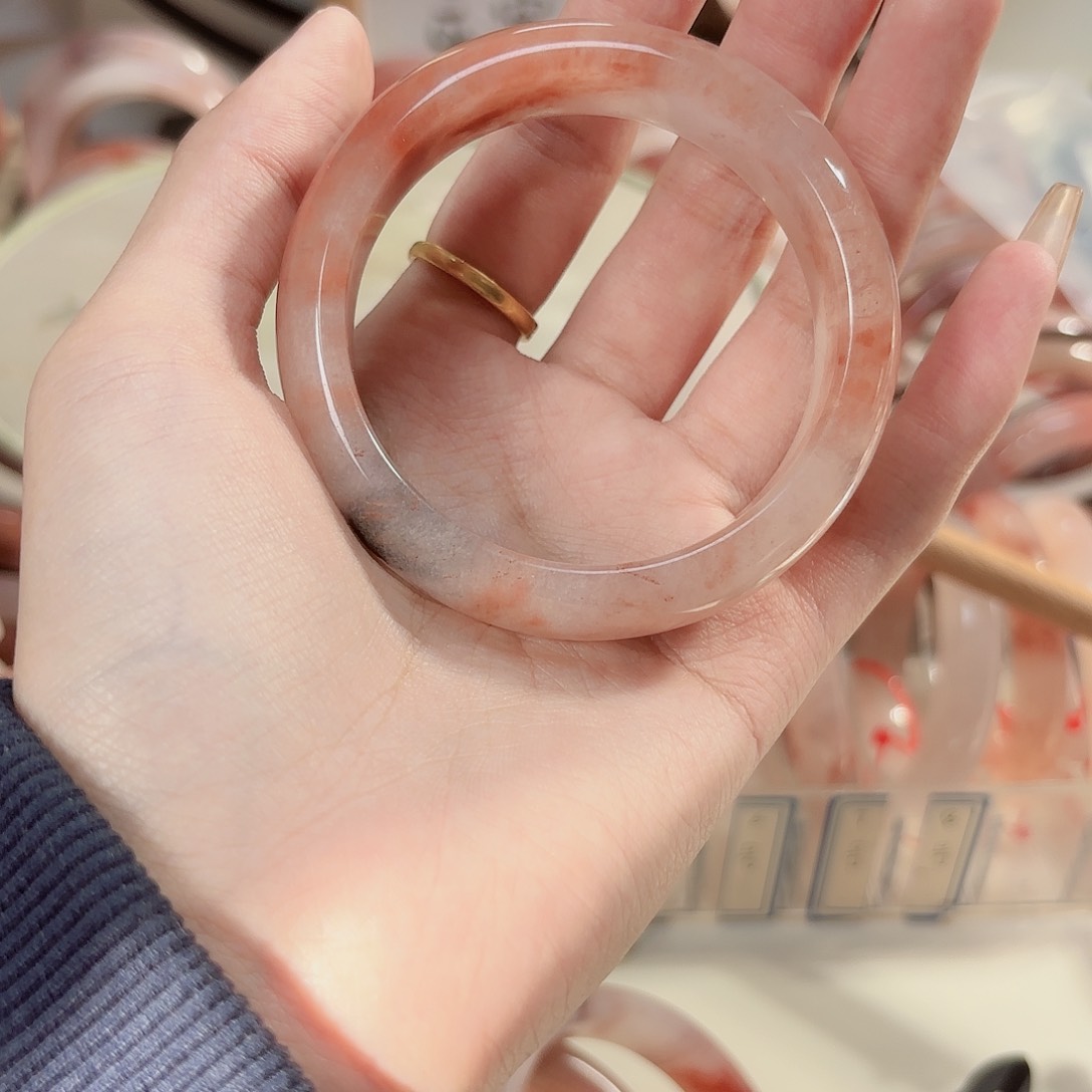 石英质玉手镯未镶嵌知**¥