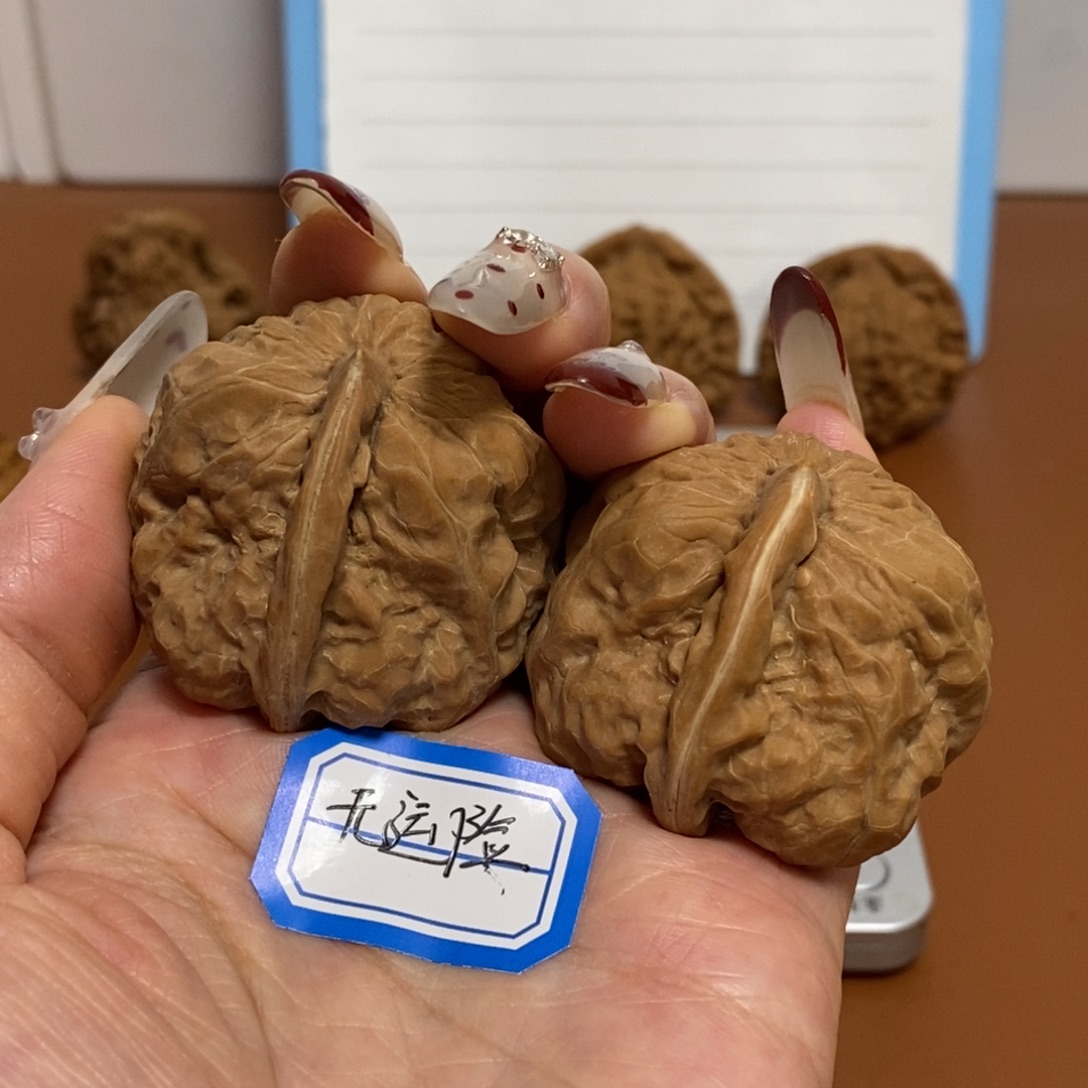 文玩核桃吊坠全品一根筋