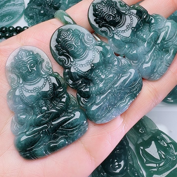 翡翠未镶嵌颈饰天然的A货翡翠多样性发其一