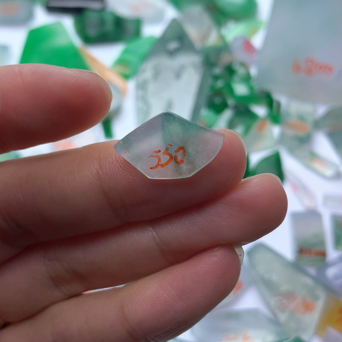 定制翡翠未镶嵌天然缅甸翡翠吊坠挂件