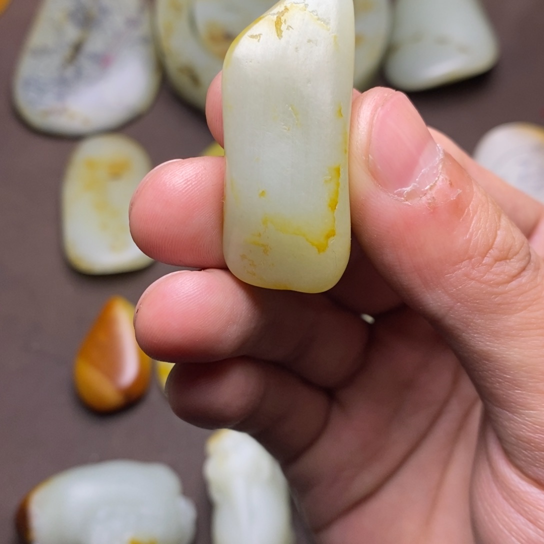 定制和田玉1未镶嵌愤**哥