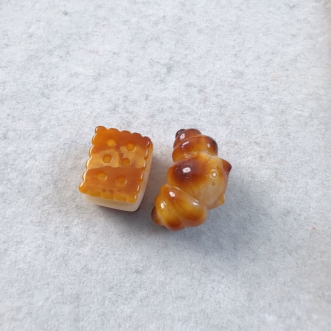 琥珀珠宝奇石未镶嵌