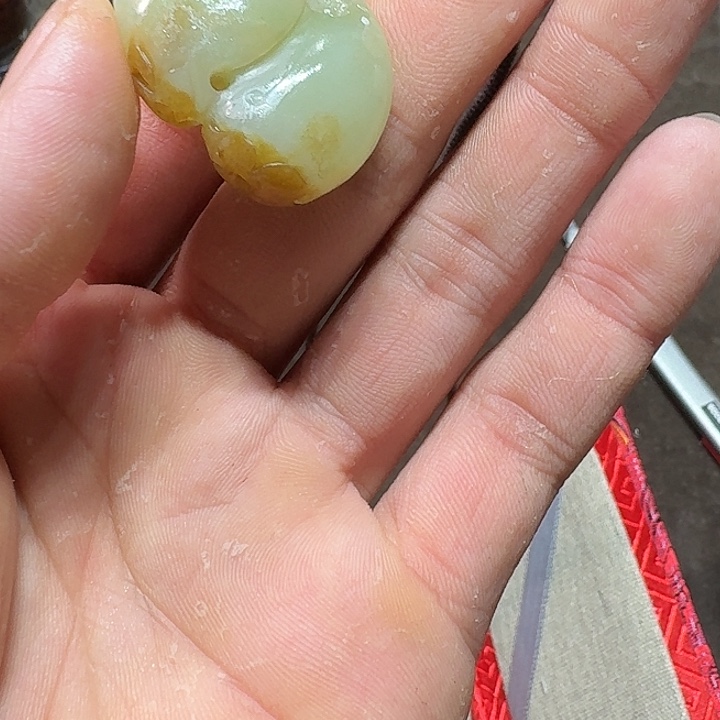 未镶嵌和田玉（糖玉）车挂