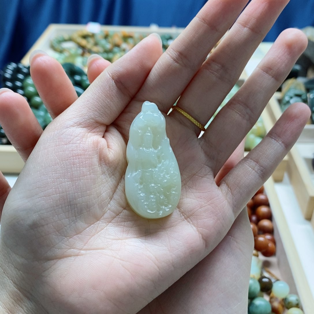 蛇纹石玉手把未镶嵌