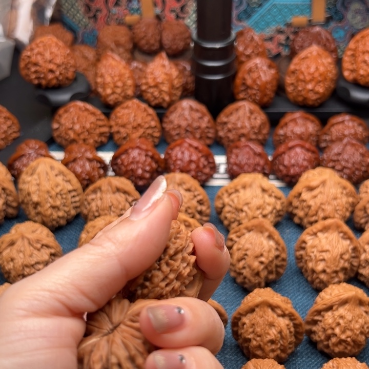 桃核吊坠果***蓝个哥哥哥哥