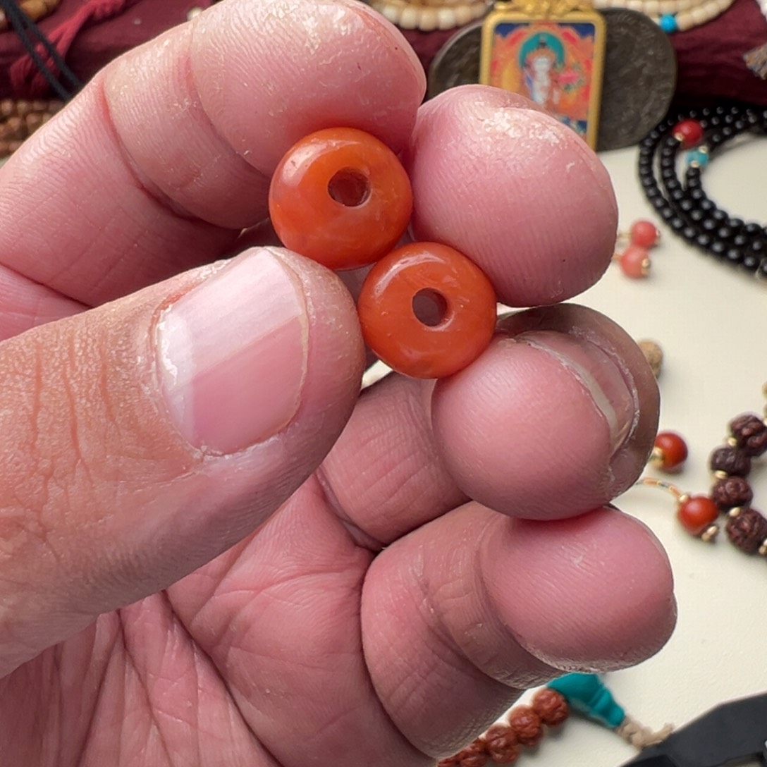 木酱*肉南南配饰。         