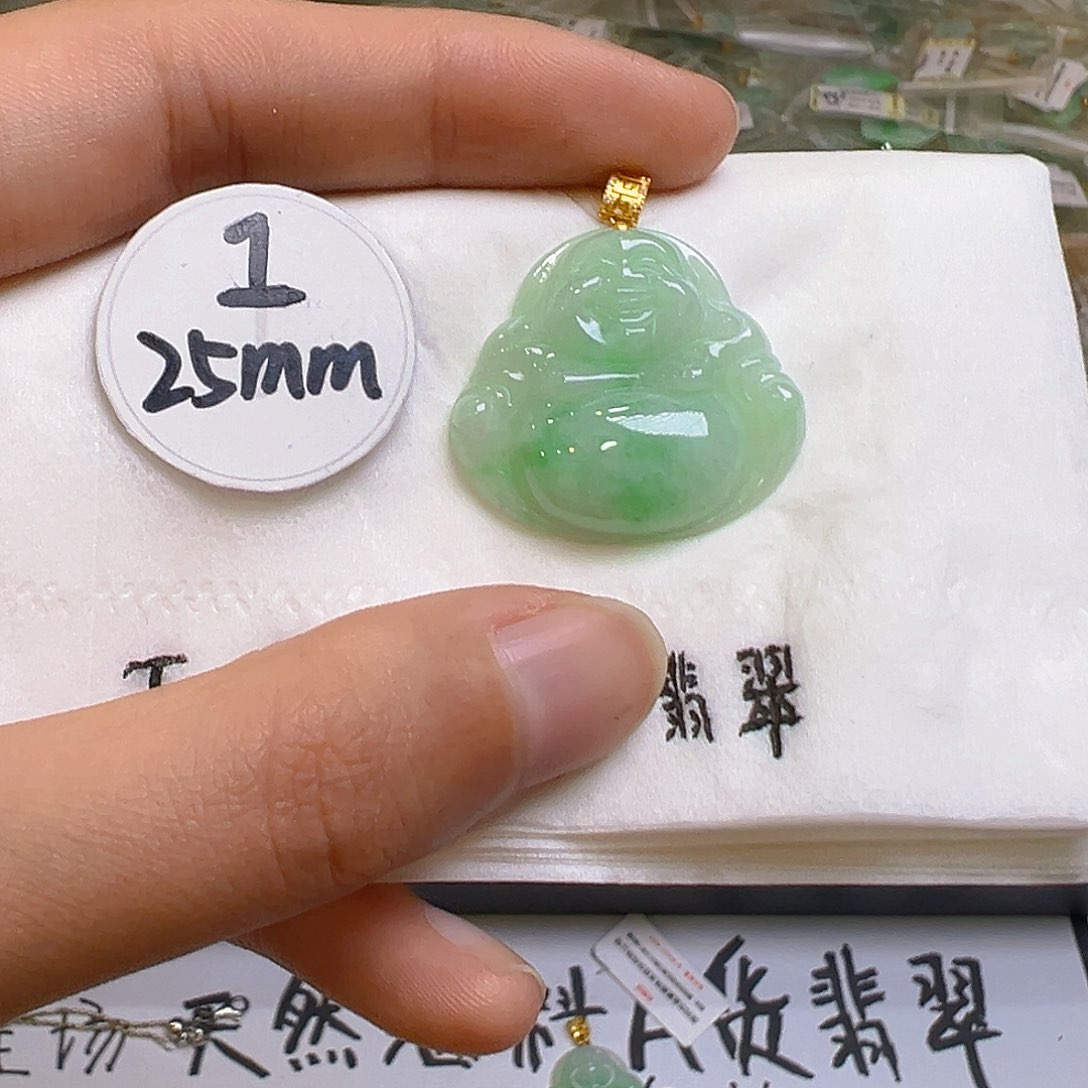翡翠颈饰18K金镶嵌翡翠