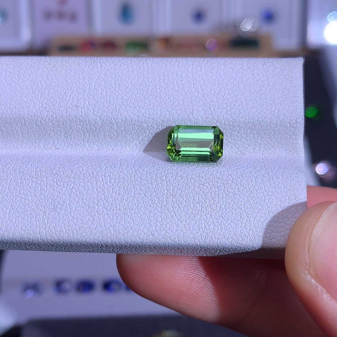 碧玺珠宝奇石未镶嵌2.3ct