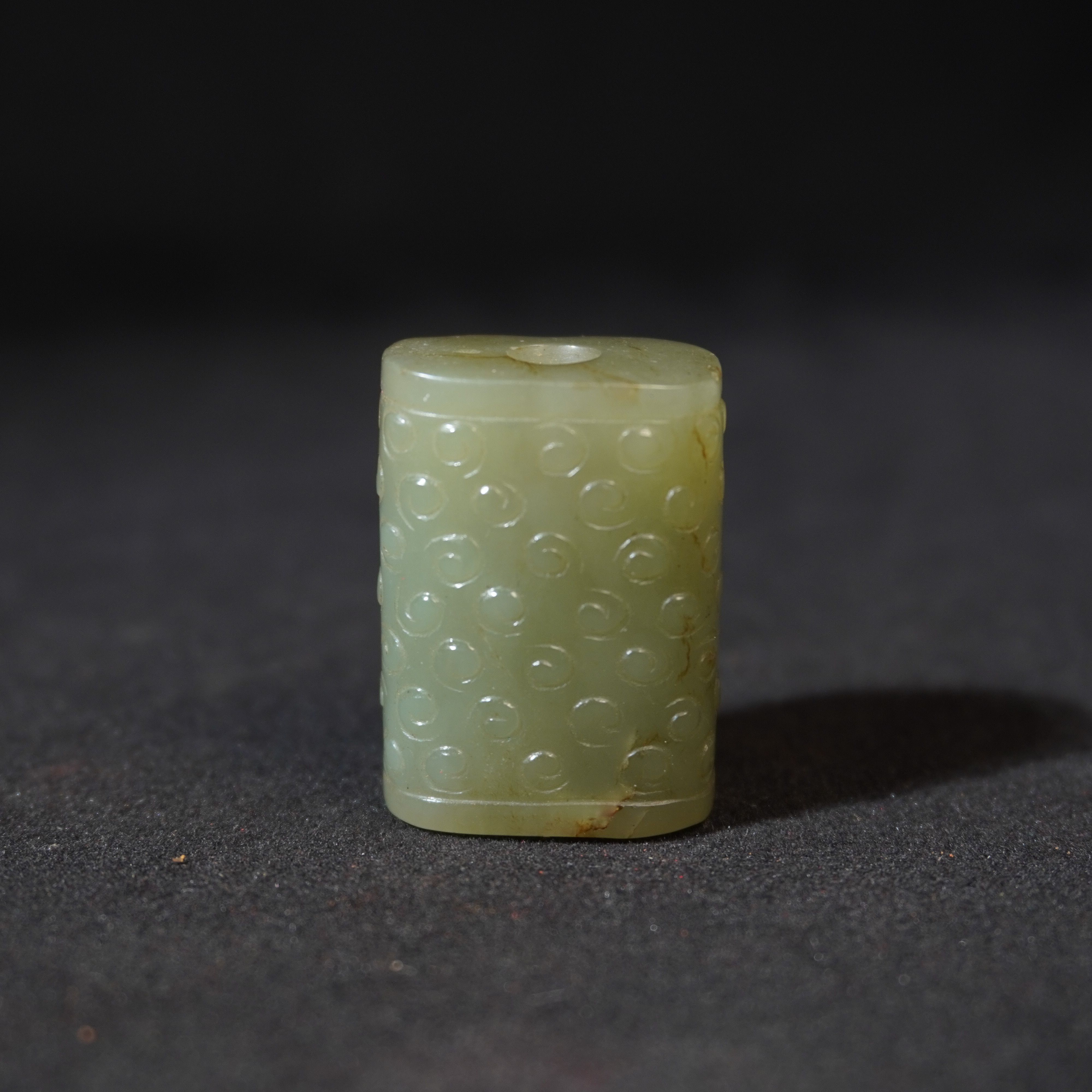 8SC53 清 和田玉勒子