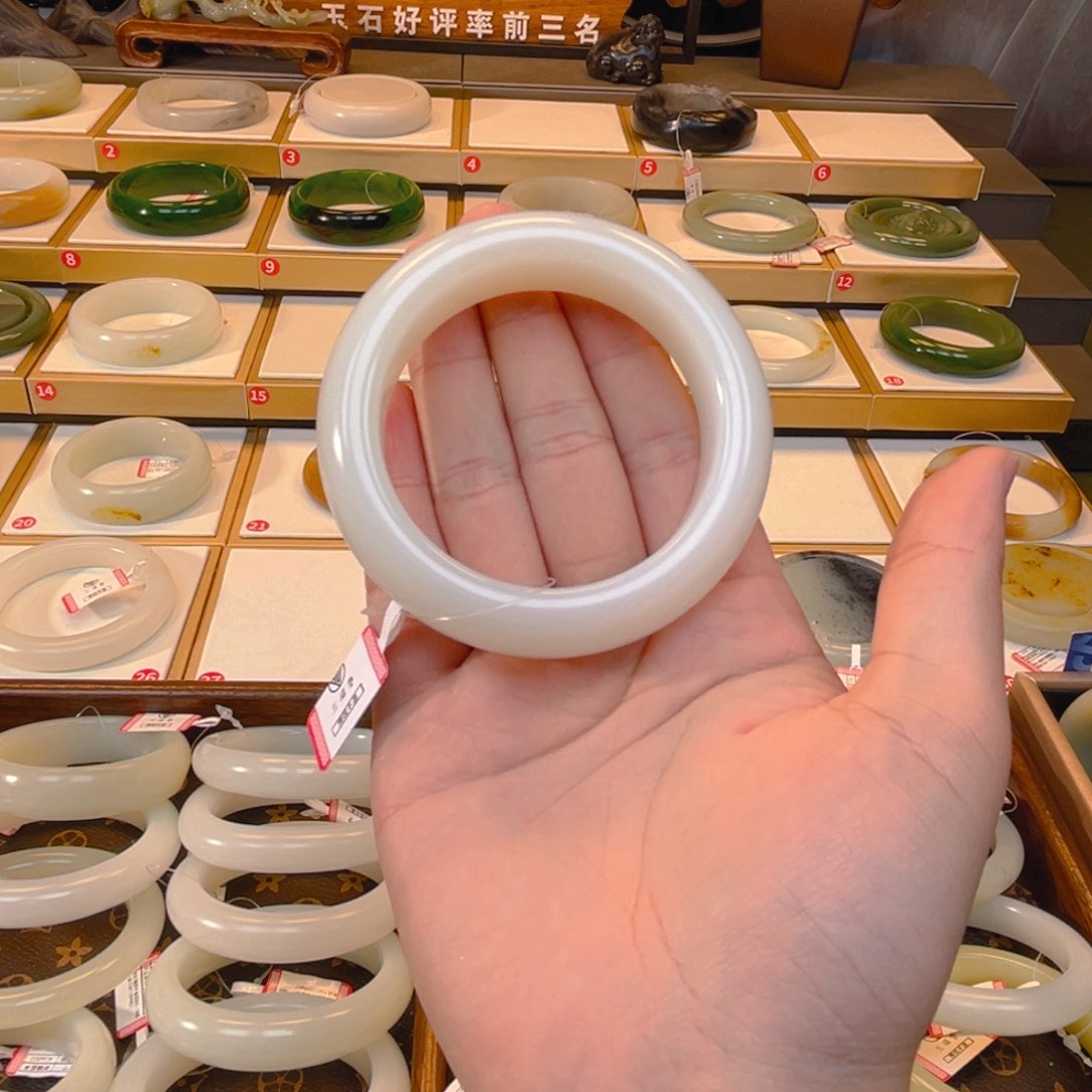 和田玉手镯未镶嵌南****）6