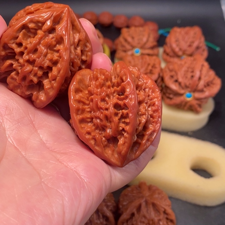 用***4吊坠猴头核桃工艺核桃