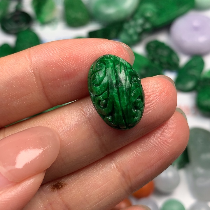 定制翡翠未镶嵌翡翠