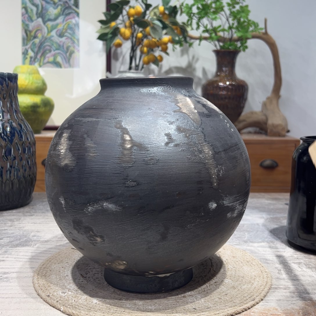 摆件陶瓷花瓶高26口10瑕疵