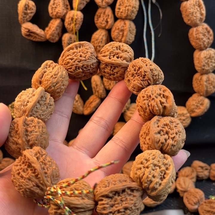 小***f文玩核桃把件南疆石手把件